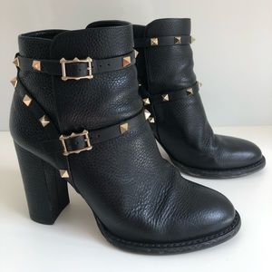 Valentino Garavani ‘Rockstud’ Ankle Boot